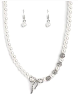 Classy Cadenza White Necklace